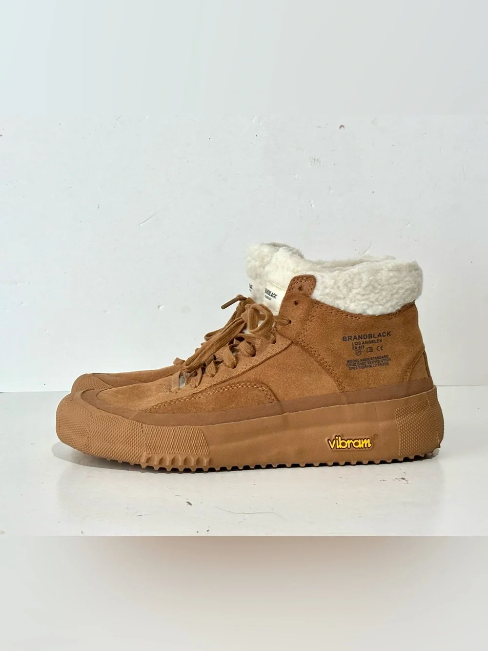 Brandblack tan suede
